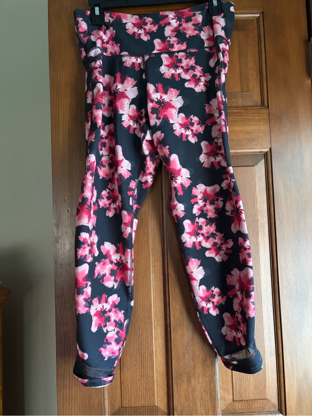 Women’s Old Navy Black Leggings with Pink Floral Print